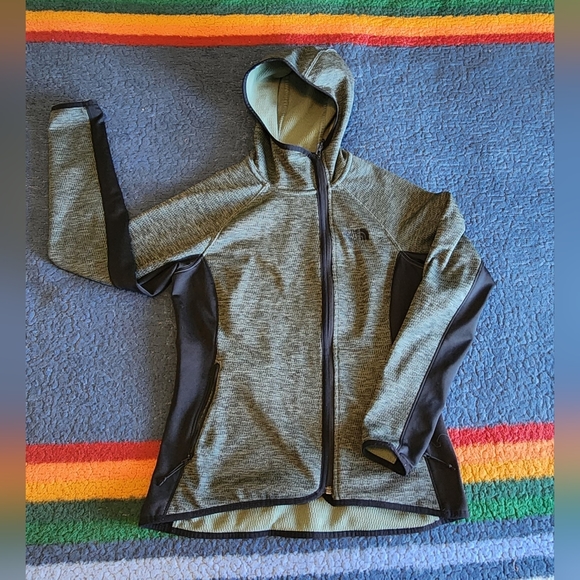 The North Face Sweaters - The North Face Women’s Arcata Hoodie Zip Up sweater
